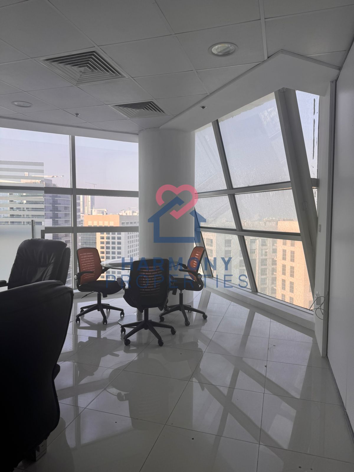 Optimal size | 25th floor | Fit out & furniture