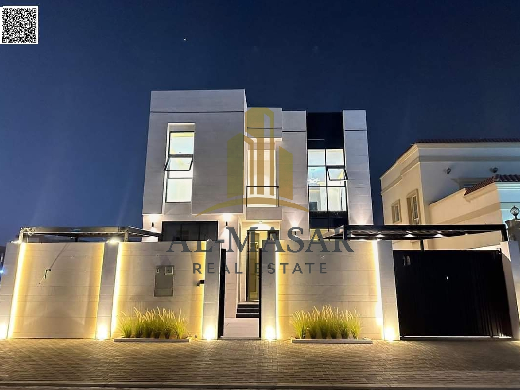 A once-in-a-lifetime opportunity! Own your dream villa. Freehold ownership available to all nationalities. Super deluxe rooftop finishing.