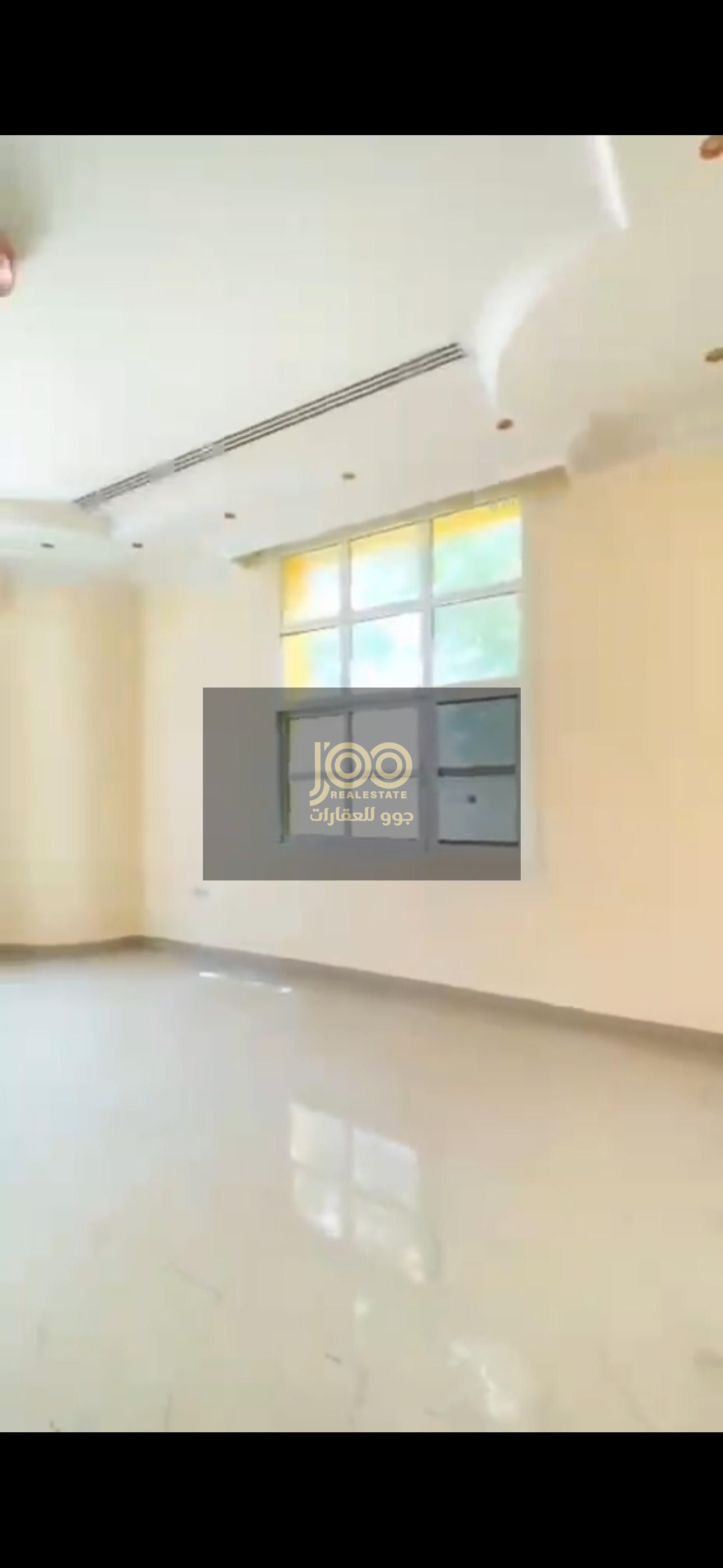 Brand new 5,000 ft villa, 7 rooms, prime location