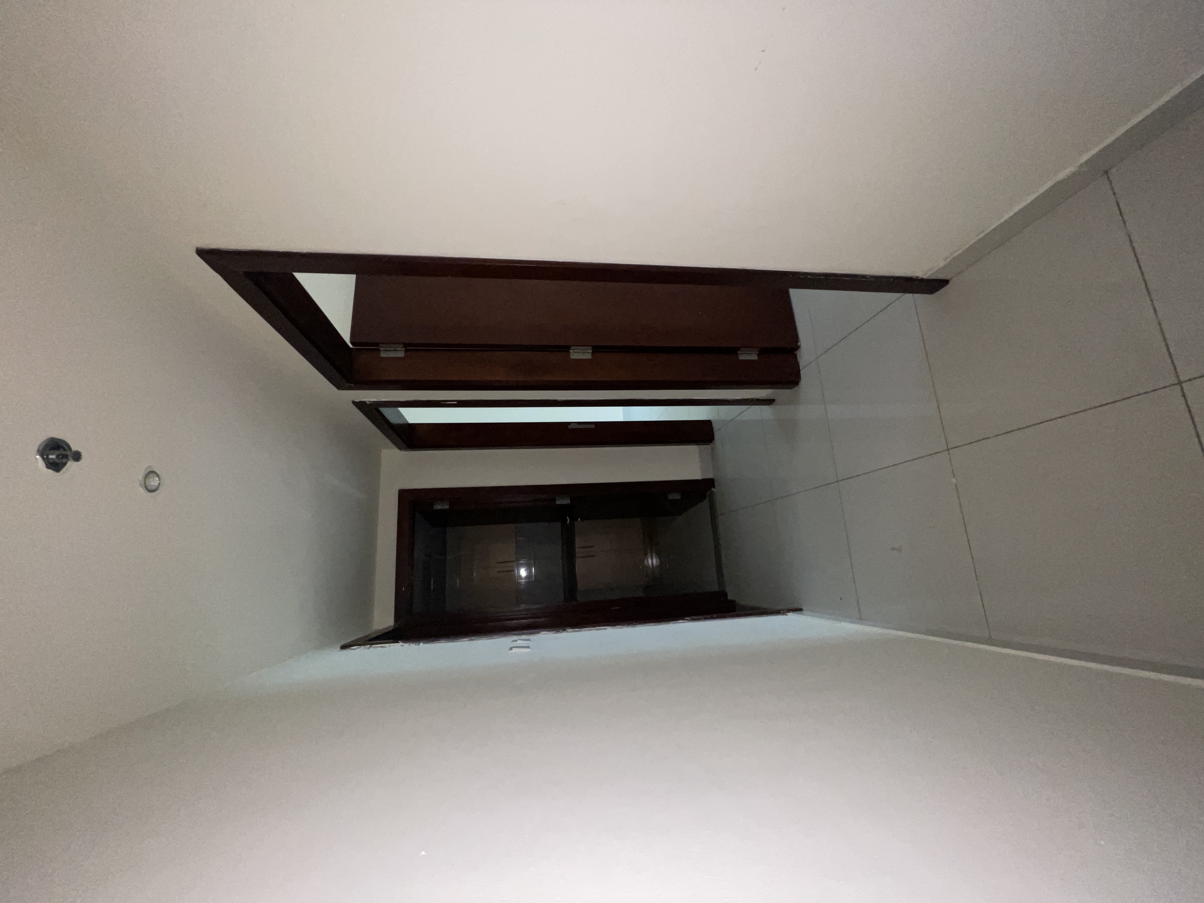 ONE MONTH FREE/NEAT AND CLEAN FAMILY BUILDING/CLOSE TO DUBAI
