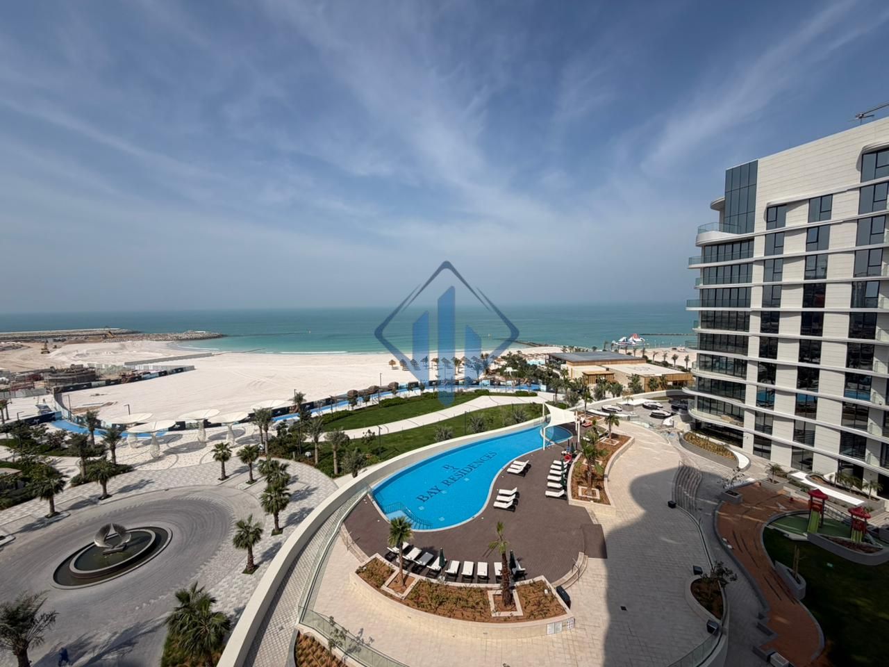 2 BR Apartment With Full Sea View In North Bay Mina