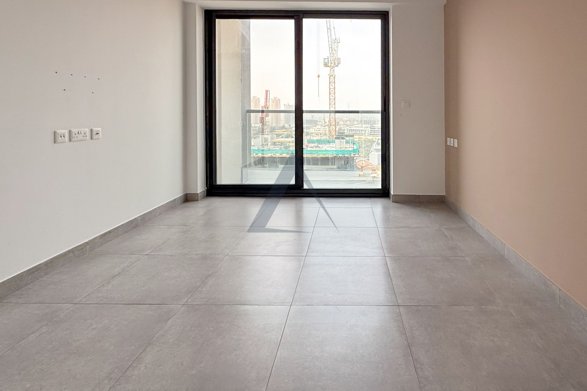 Maid Room | Kitchen Appliance | High Floor