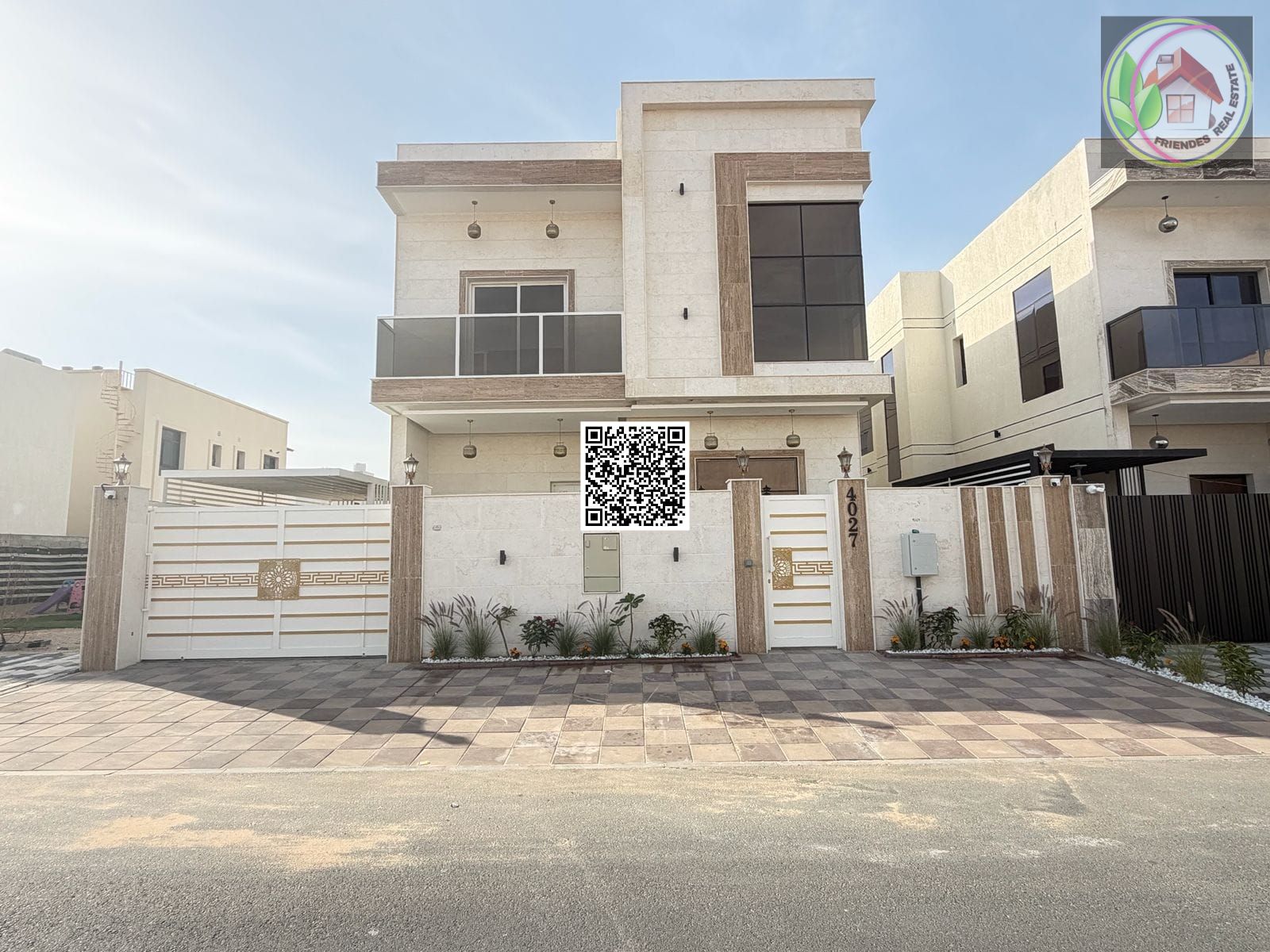 Fully equipped villa, own your dream villa, two floors and a roof, super deluxe finishing, in Al Zahia area, directly on Sheikh Mohammed Bin Zayed Roa