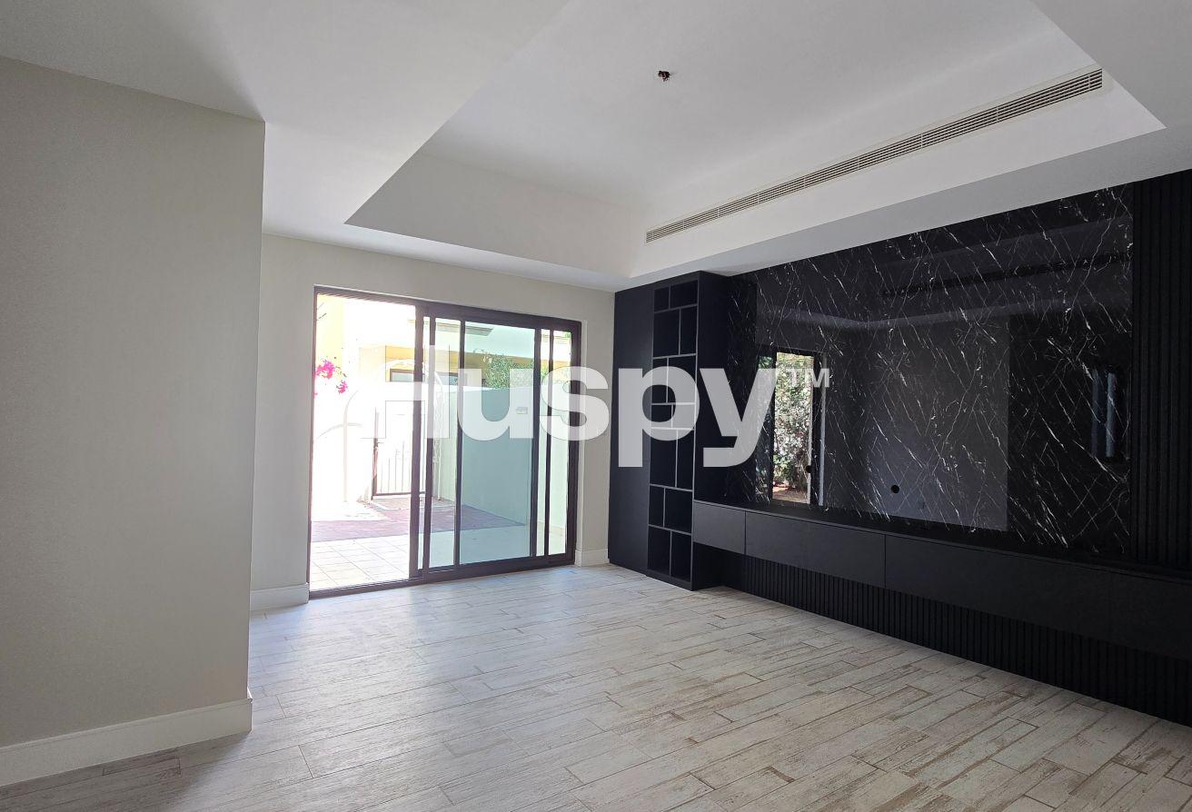 Available Now | With Maids | Near Town Centre