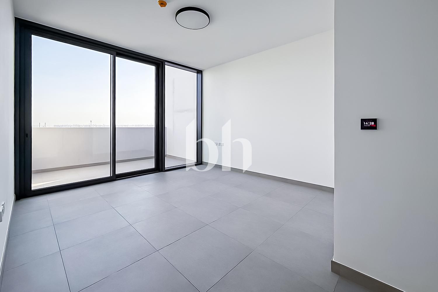 2BR | Community Facing | Tenanted | High ROI