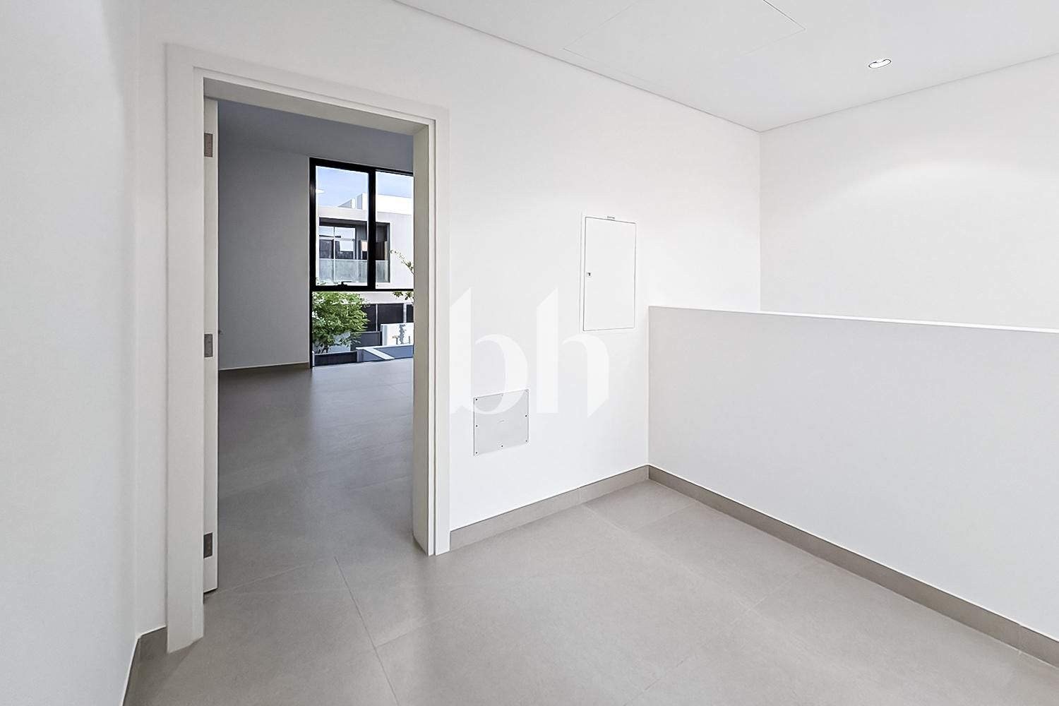Resale | 2 BR Townhouse | 1965 sqft | Type A