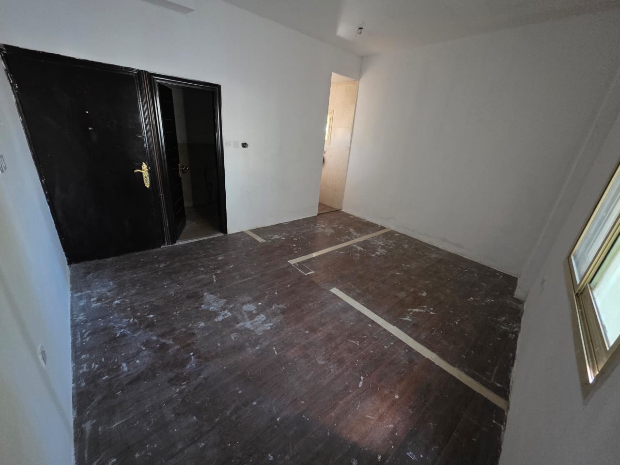 AED 18,000 Yearly – 4 Payments Ground Floor Studio for Annual Rent Best studios at the lowest prices in Ajman Prime location, second row from Ajman C