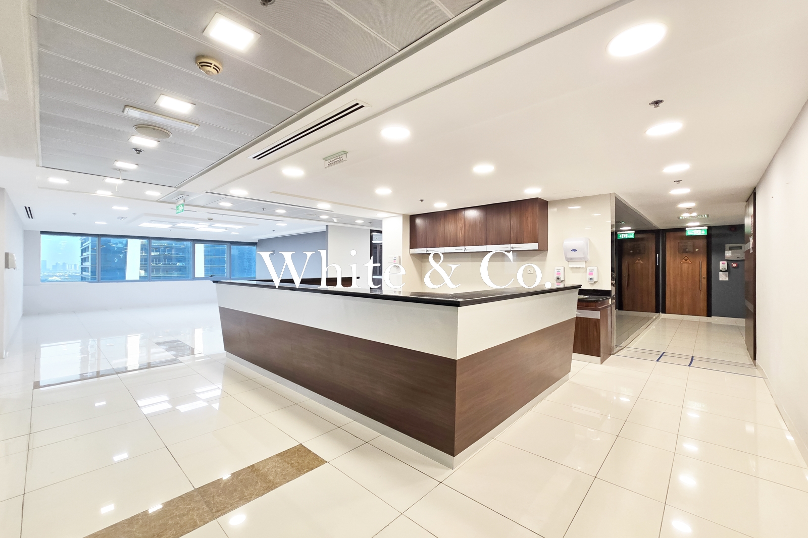 Full Floor | Next To Metro | 8 Parking