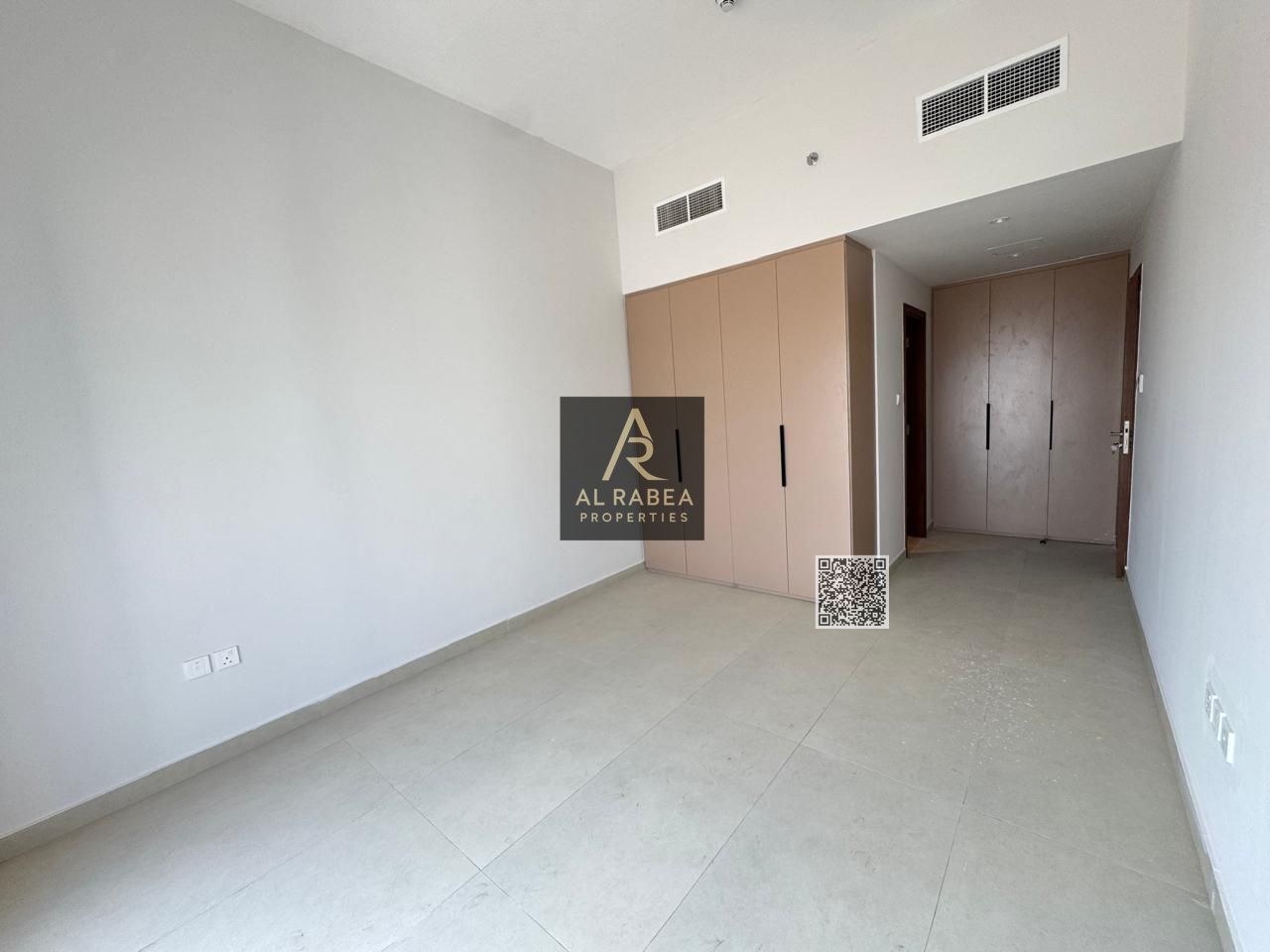 Large space for the price | High floor provides better light and privacy | Practical and sought-after model suitable for living or investment