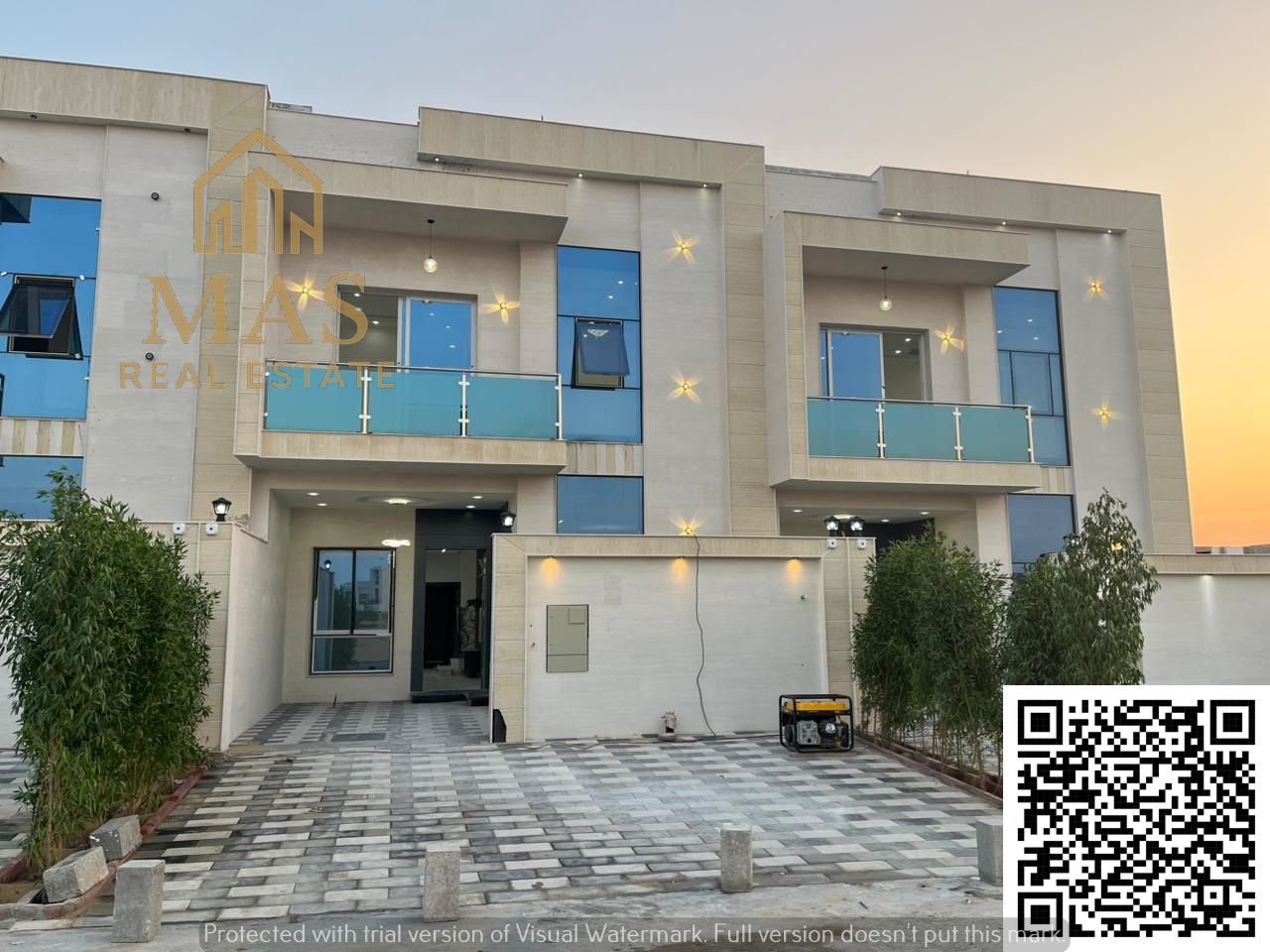 Own a sophisticated townhouse with personalized finishing in a prime location. Monthly installments available. Bank financing available. Price include
