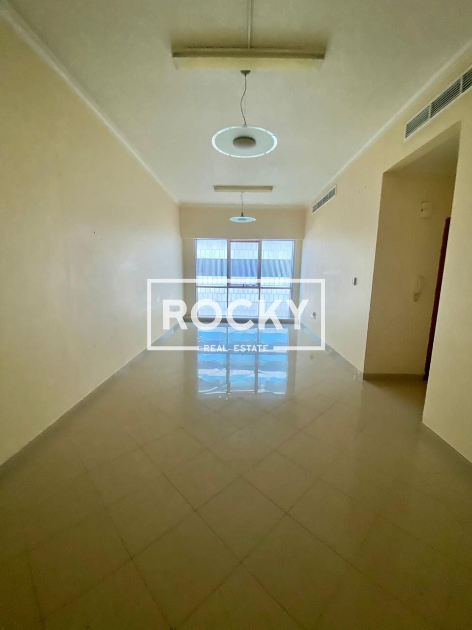 Gorgeous 2 B/R Apt | Bur Dubai