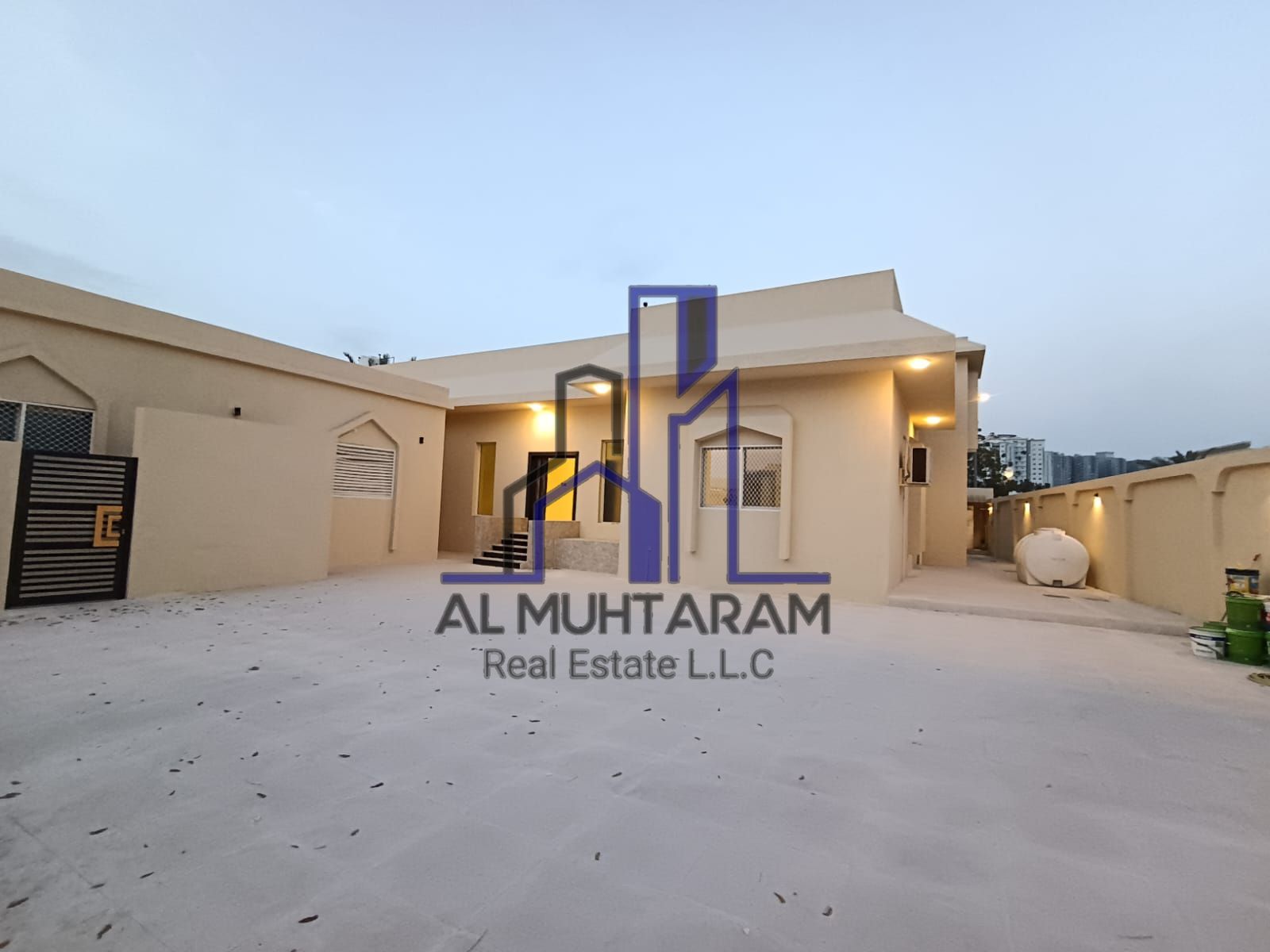 Brand new Spacious 5bhk villa single floor