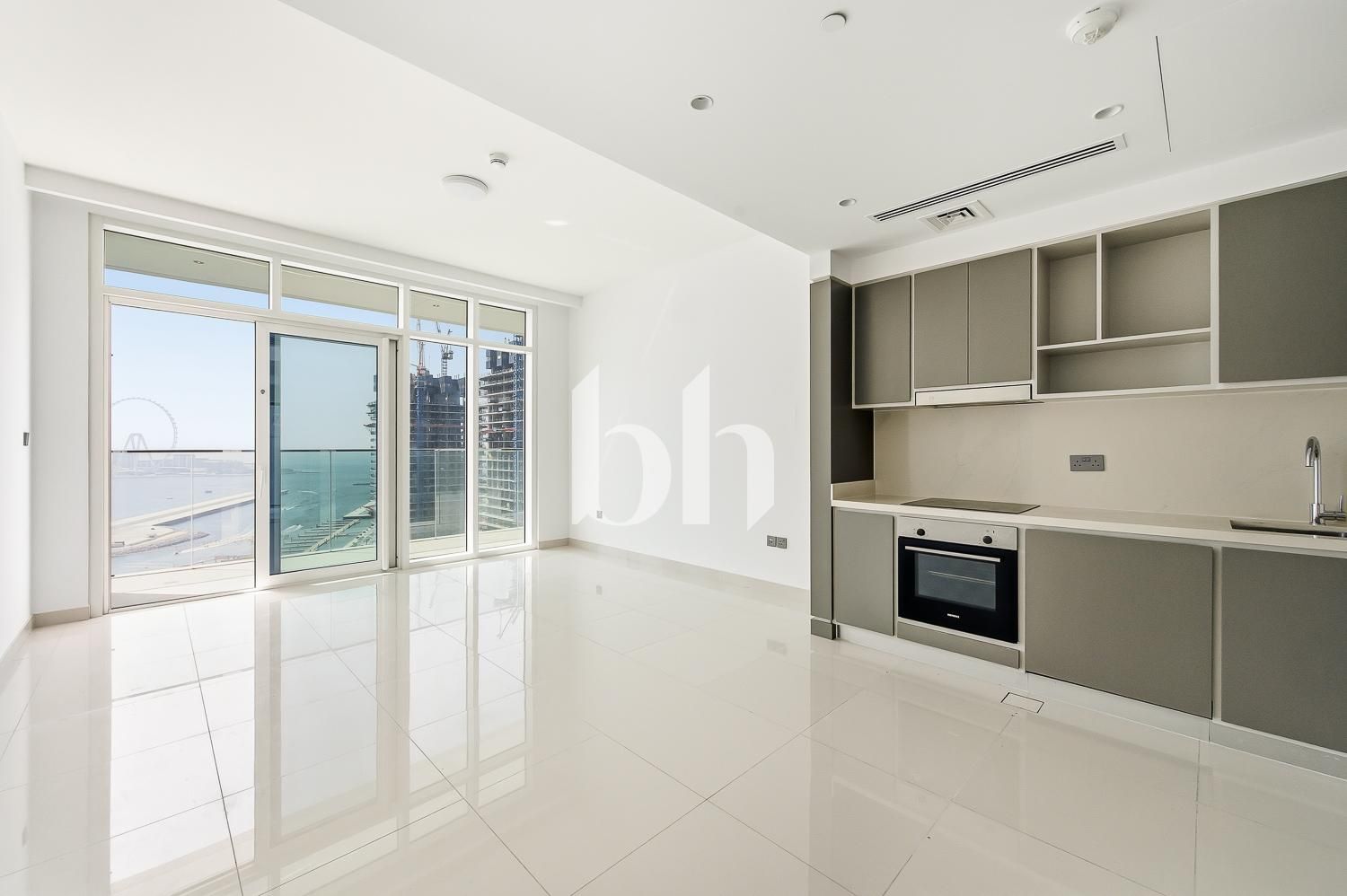 Sea View | Well Maintained | Vacant