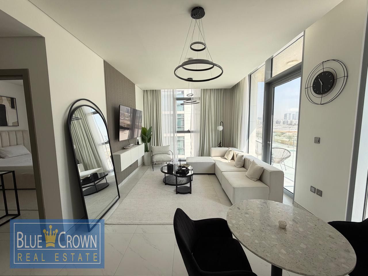 FULLY FURNISHED | AIRY & COZY | CORNER UNIT