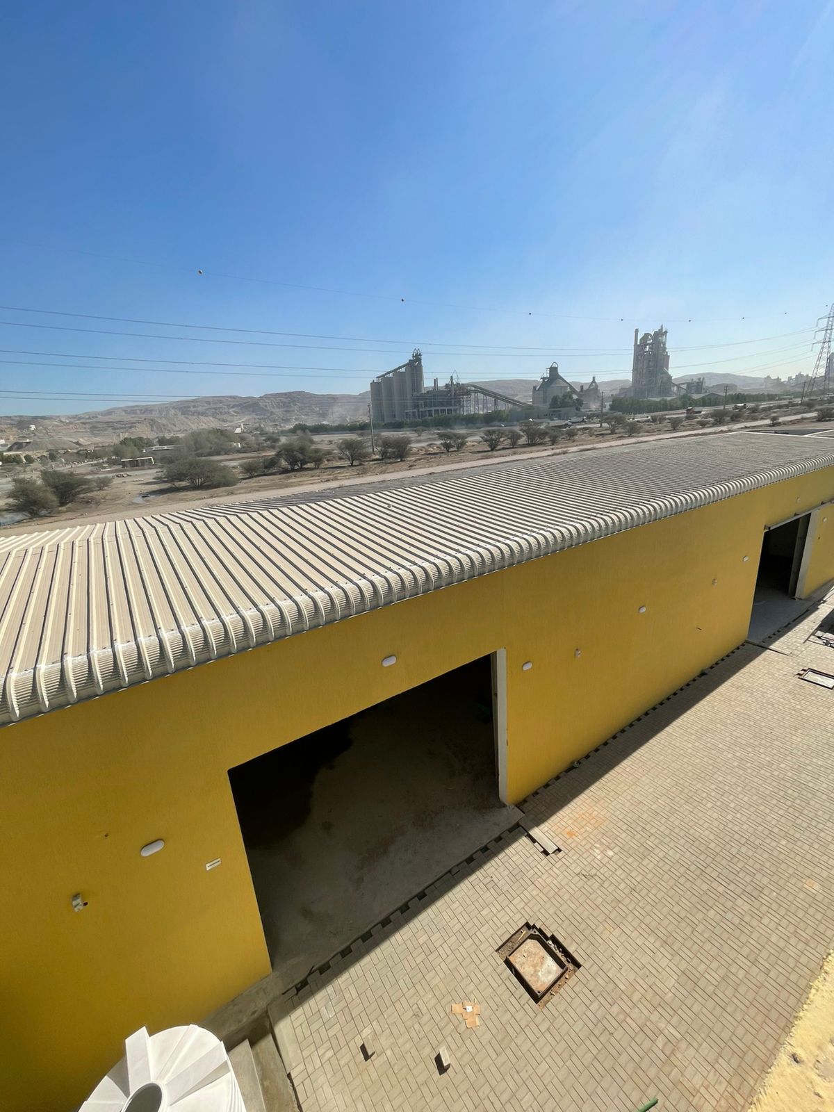 BRAND NEW MULTI UNIT WAREHOUSE FOR RENT – RAK