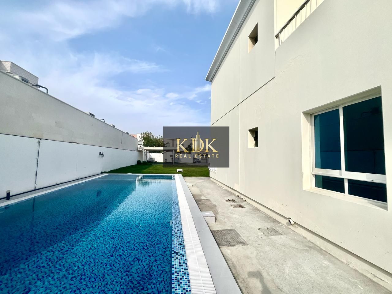 WELL KEPT 5-BR WITH POOL GARDEN