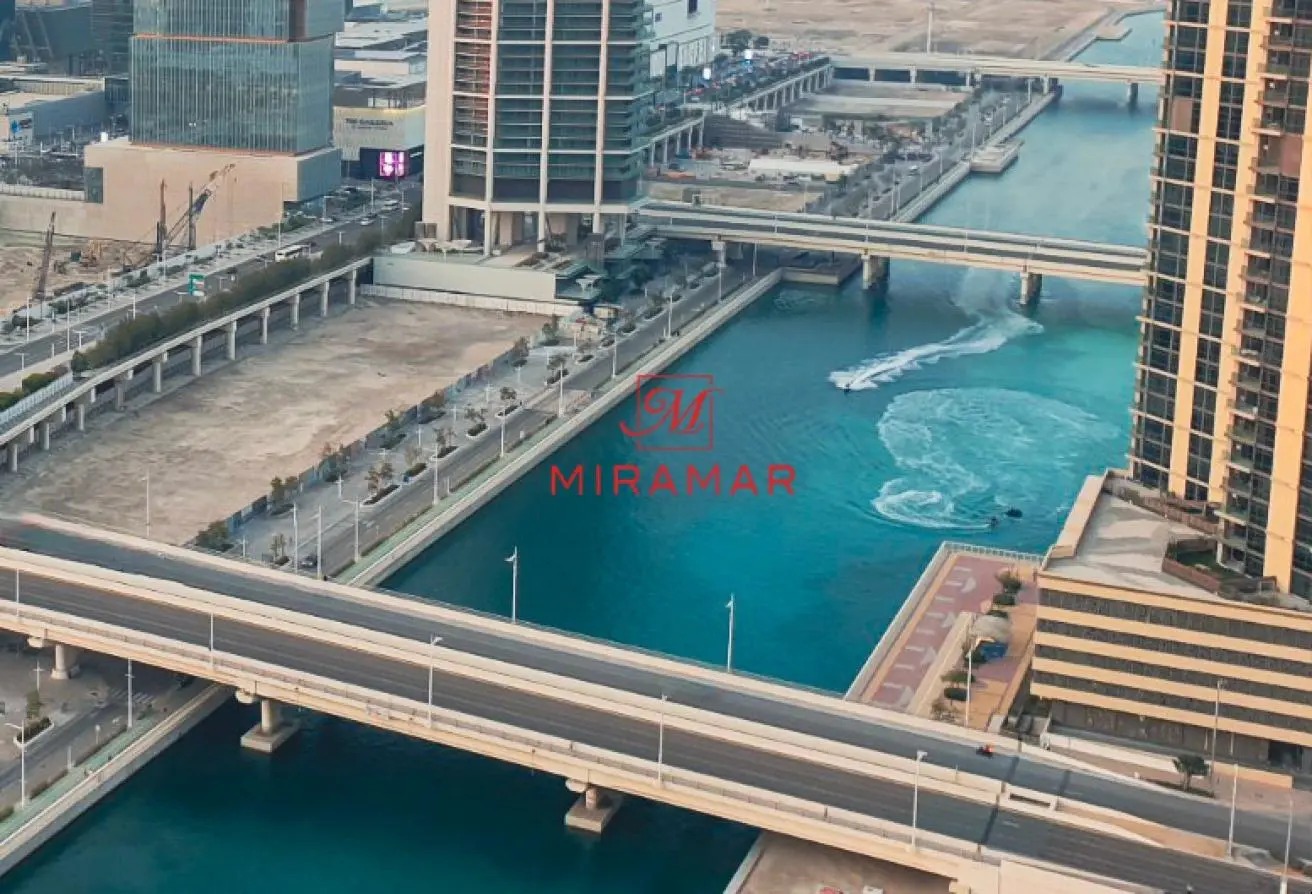 ⁂ Sea View⁂ Best Location⁂ Great Layout⁂ Vacant ⁂