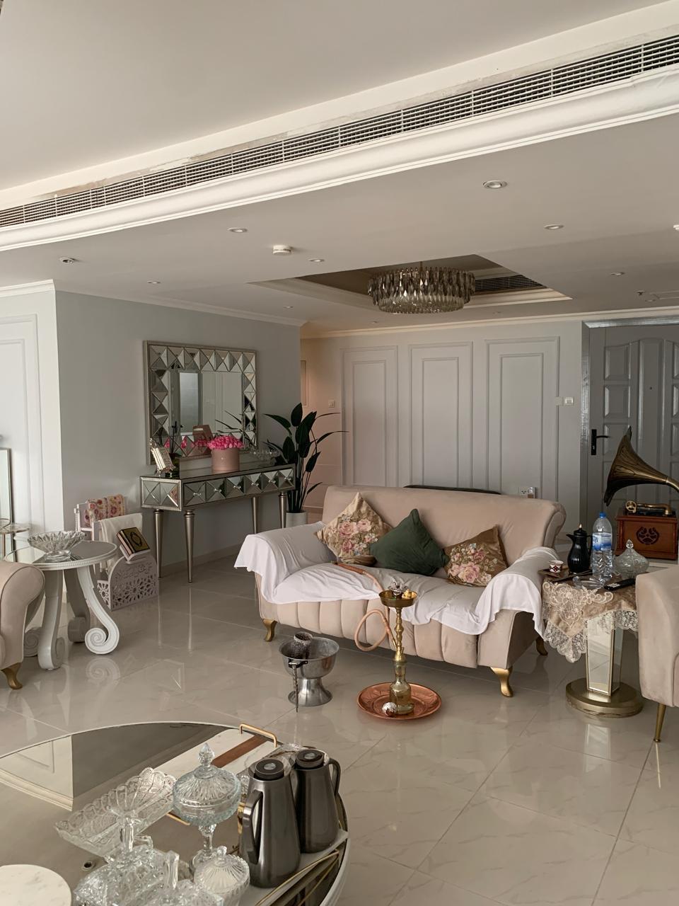 Luxury Apartment for Sale | Prime Location in Al Majaz 3 – Full Front View of Al Qasba Canal An exceptional opportunity to own a spacious apartment w