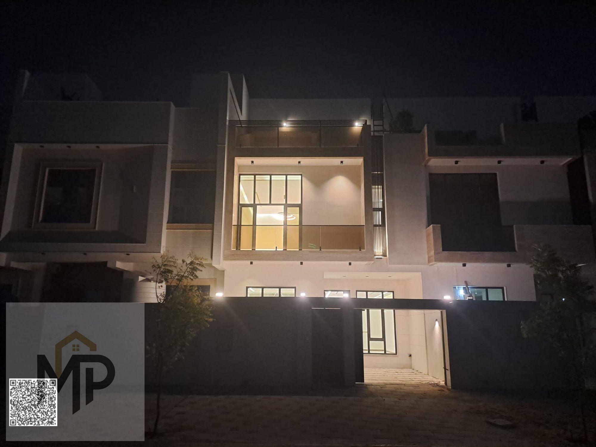 Townhouse for sale at ajman|al Yasmeen area|5 master rooms, majlis, hall, roof|freehold|the price including registration fees.