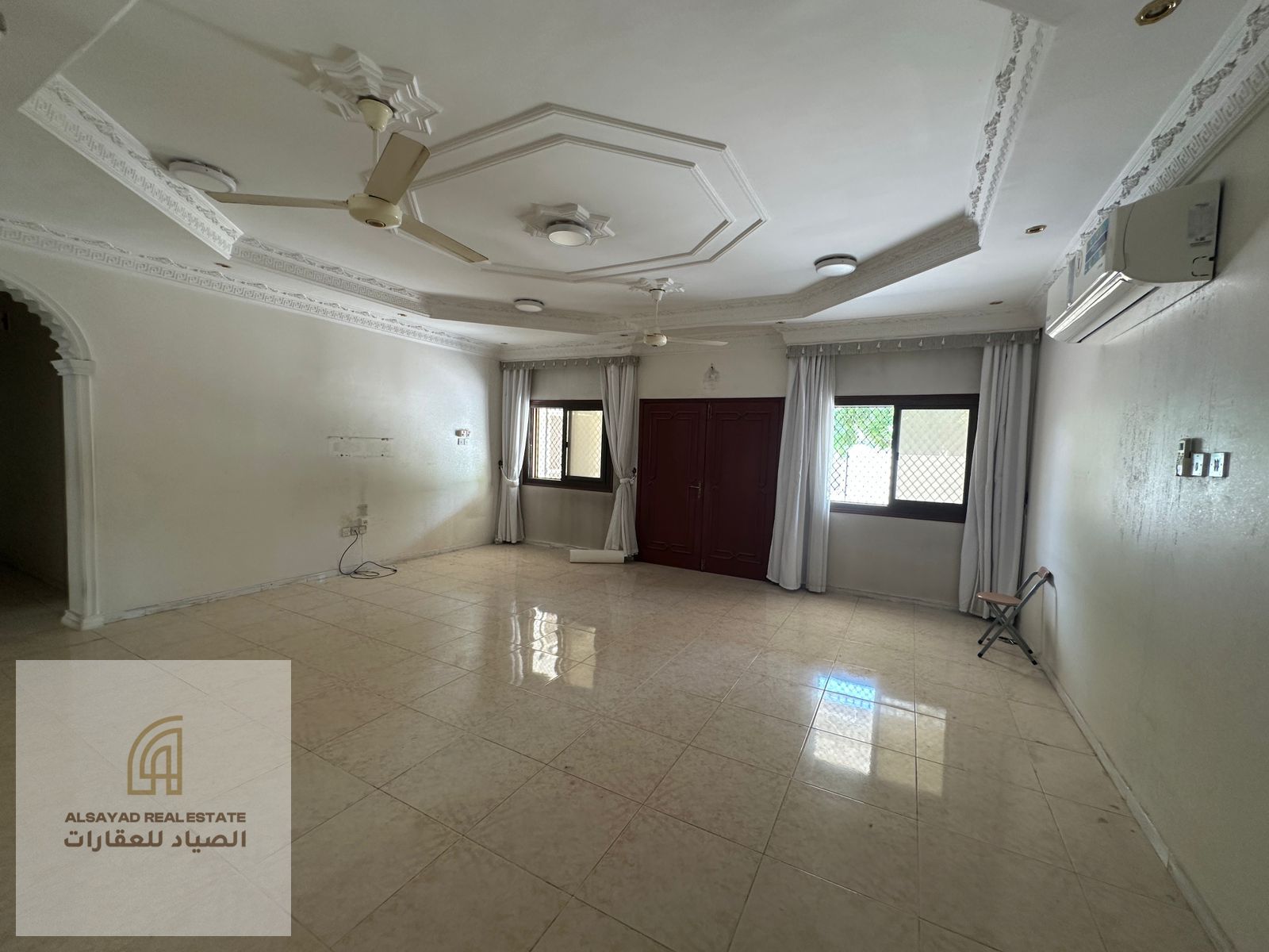 Villa for sale in Al-Yash area, Wasit suburb. The villa is located on a corner lot with two street frontages.