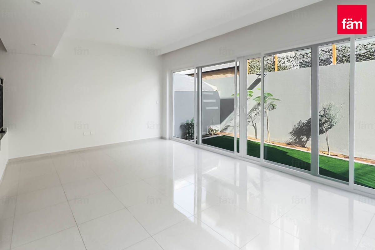 Vacant | Brand New G+Roof Top | Prime Location