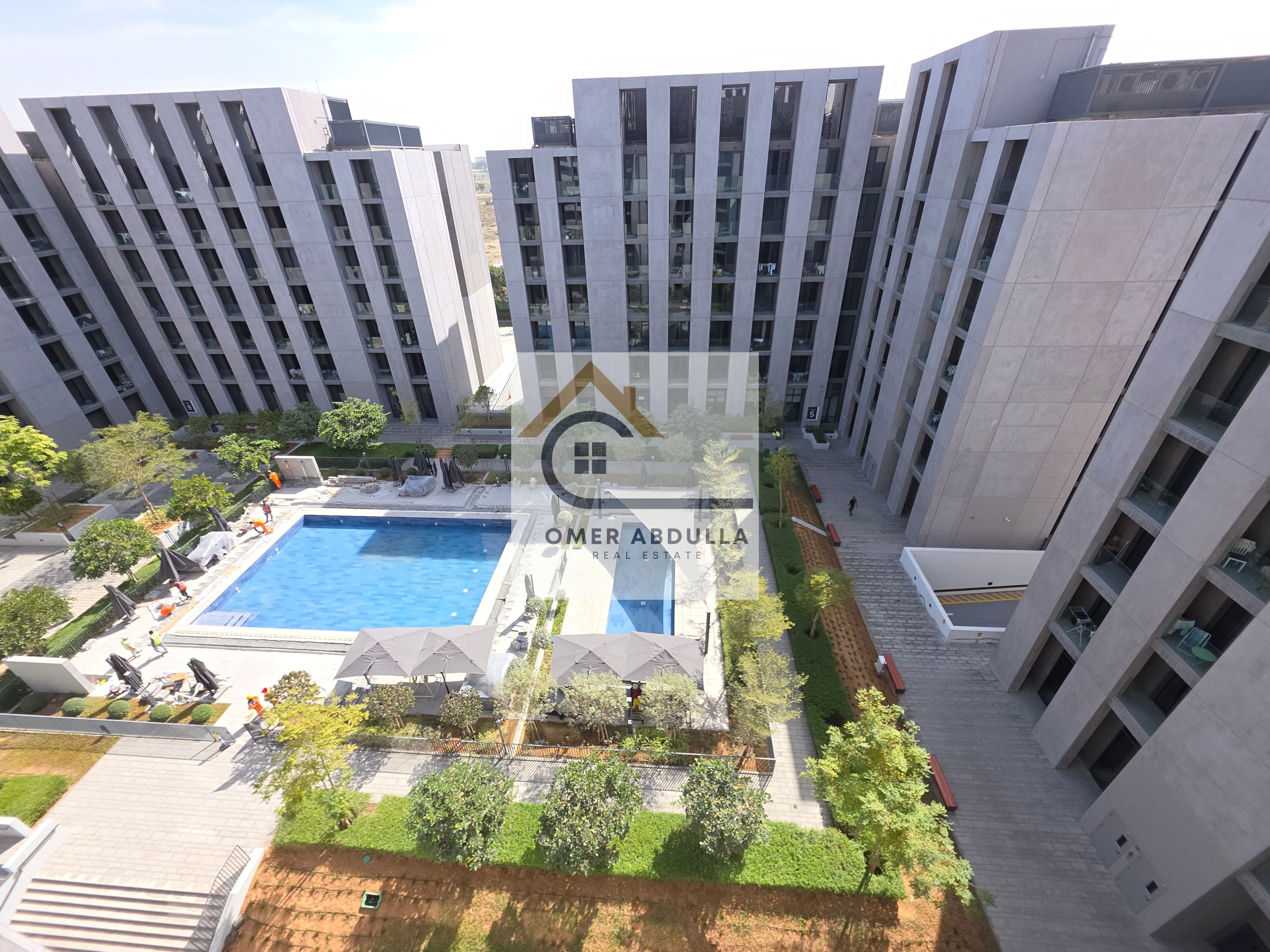 Luxurious 1BR | 2 Balconies | 2 WR | Gym | Pool | Parking