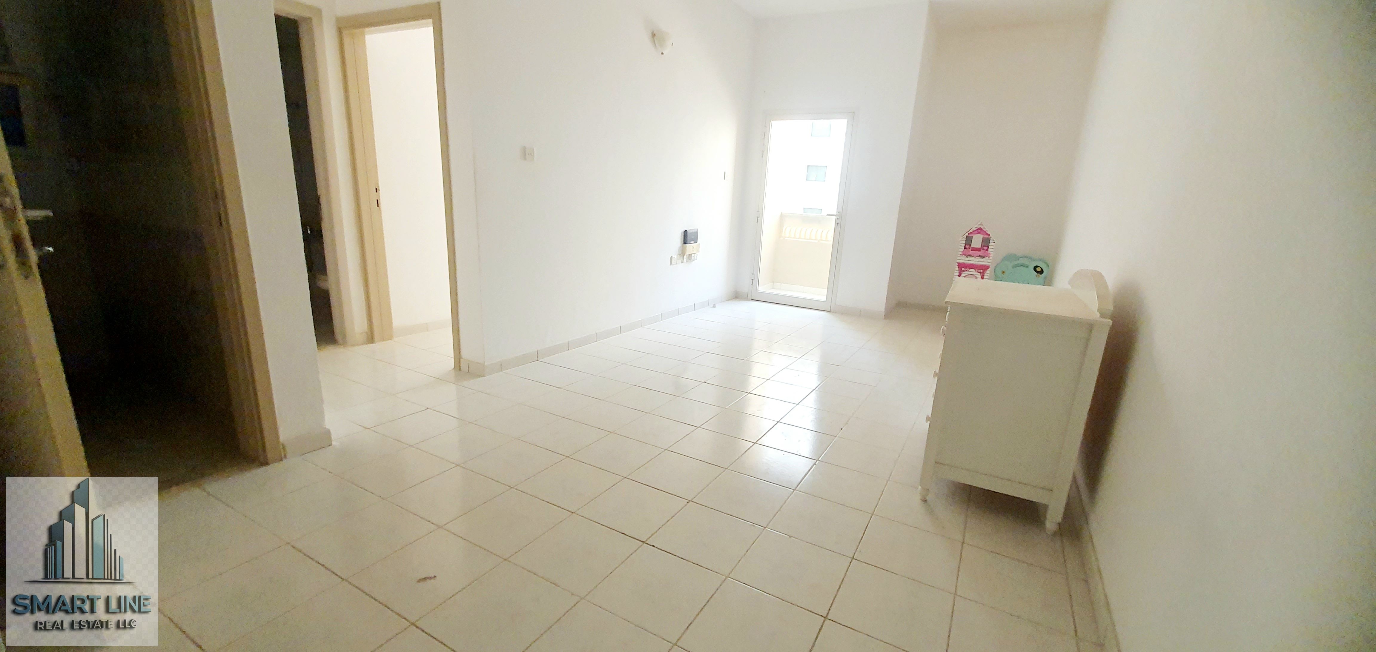 SUMMER OFFER !! LAVISH 1BHK WITH WARDROBE + BALCONY ! FAMILY BUILDING IDEAL LOCATION !! JUST 30k