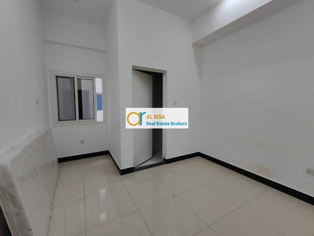 Labor Camp Available at Al Quoz
