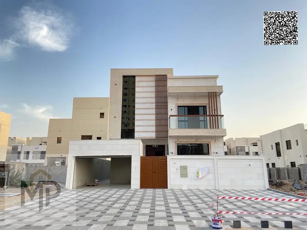 A spacious villa with high-end finishes is for sale in Al-Amirah, Ajman, with a good discount for cash payment.