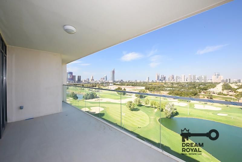 Golf course view | Huge layout | Chiller free