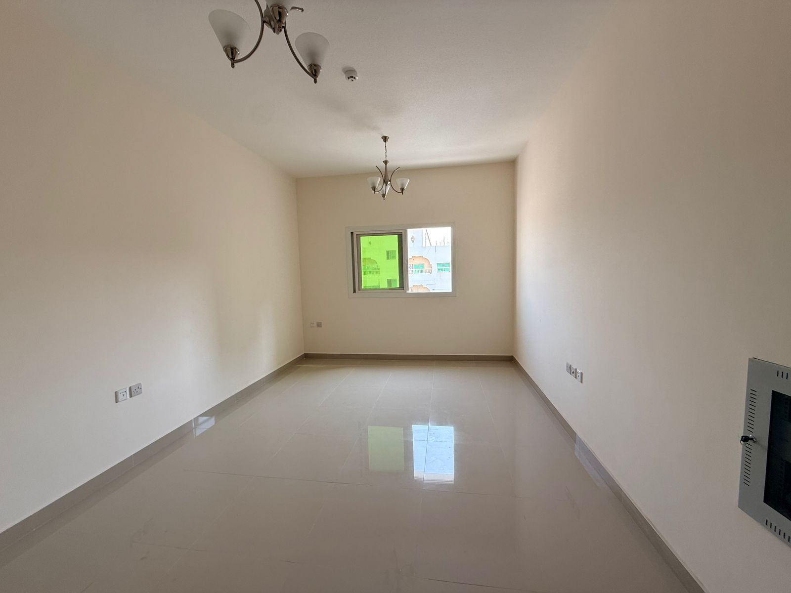 1 bedroom with living room, first tenant, central AC, 2 bathrooms, open view, central gas, modern finishing, close to all services. AED 37,899.