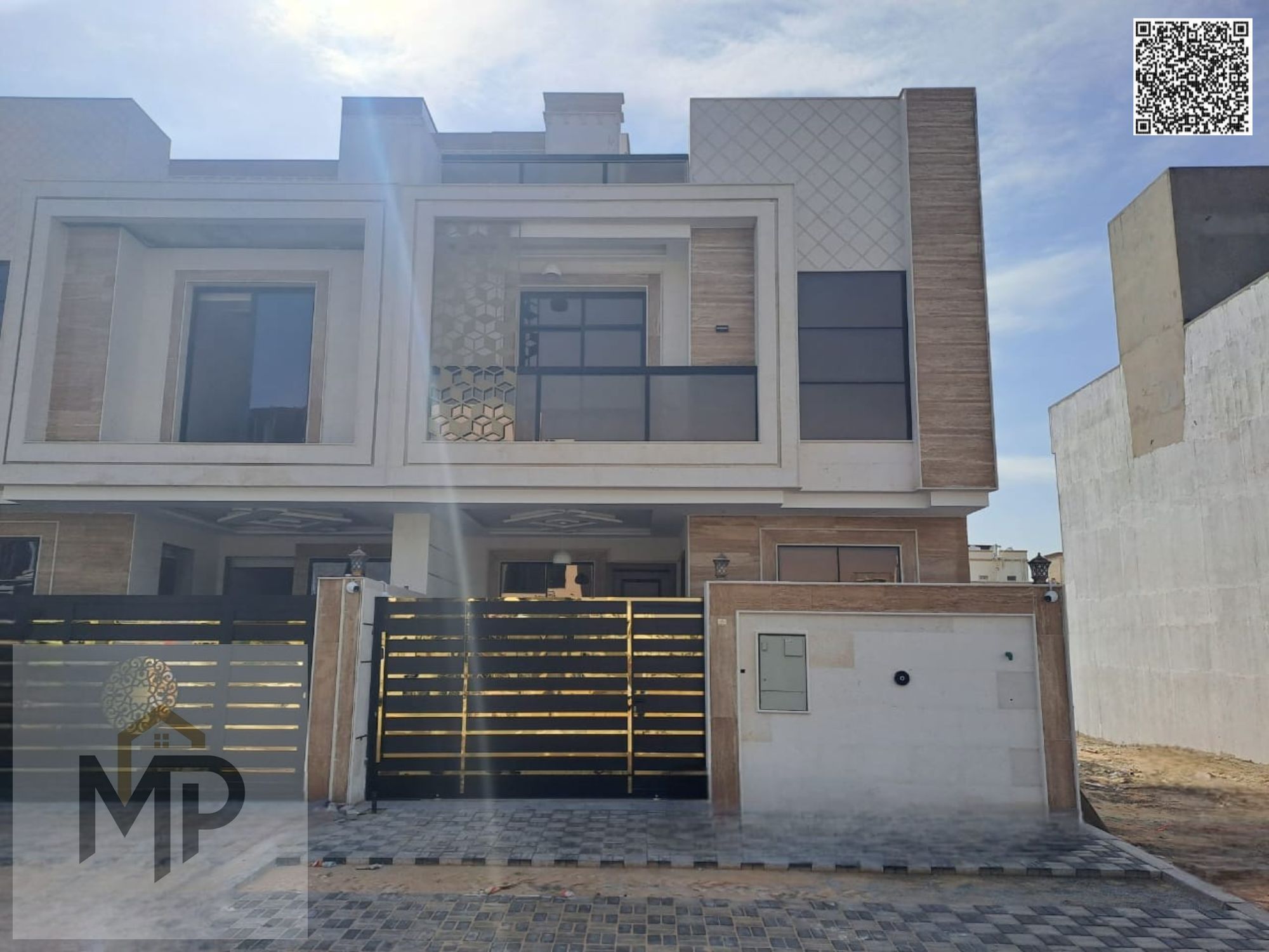 Townhouse for sale at ajman| al Yasmeen area| 5 master rooms,majlis, hall, maid room, roof | freehold |0 registration fees.