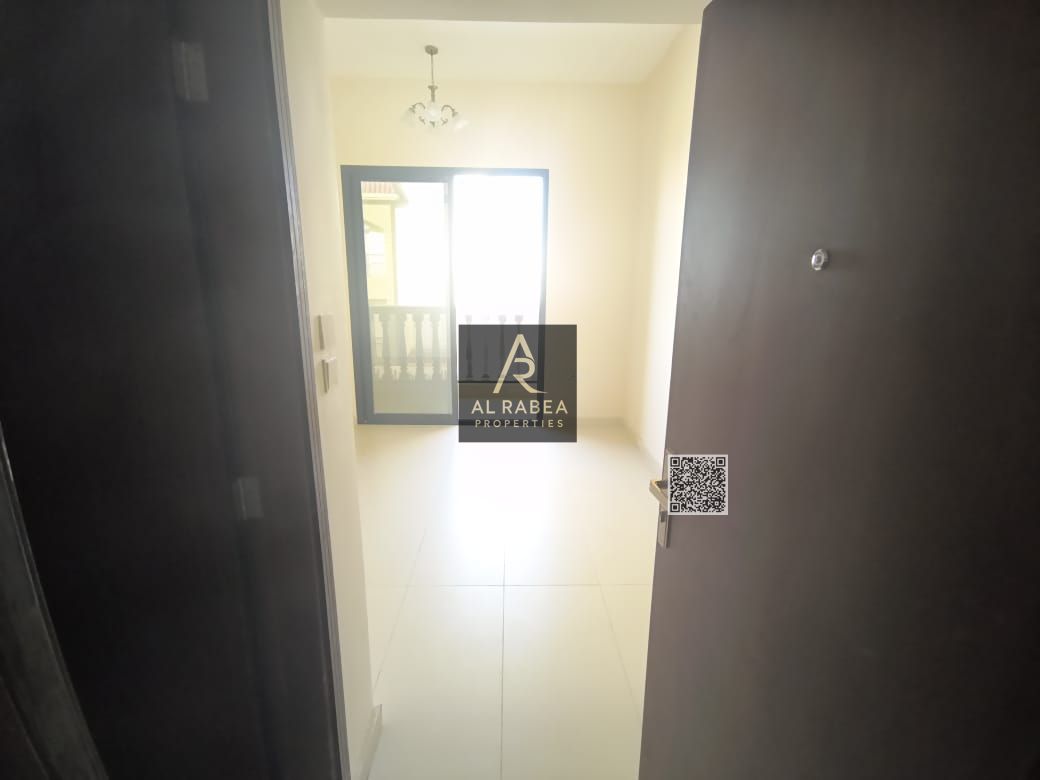 Luxurious finishes - Prime strategic location - First occupant - Easy access to Dubai