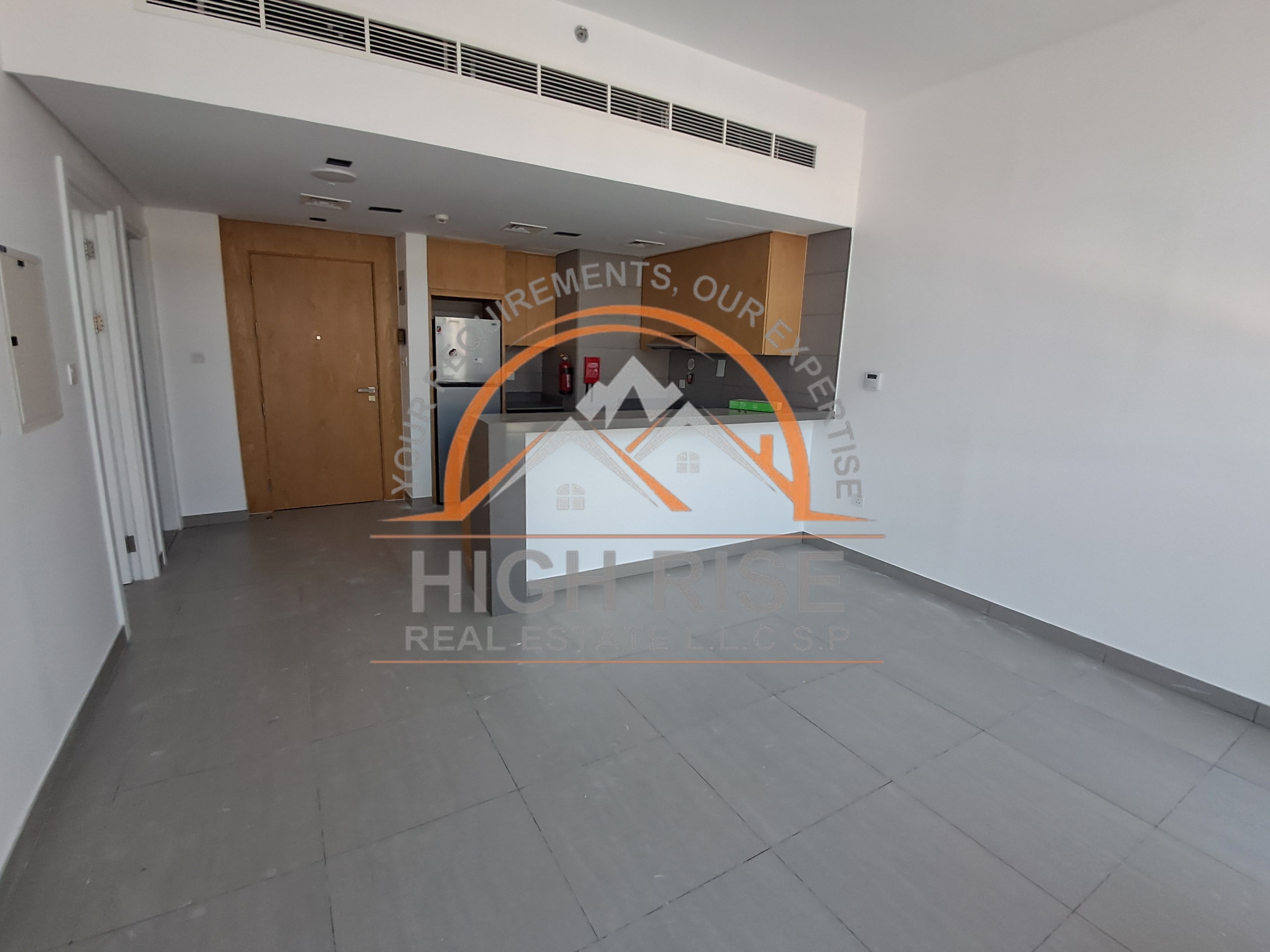 1BHK UNIT ! TERRACE! SPACIOUS APARTMENT! ALL APPLIANCES
