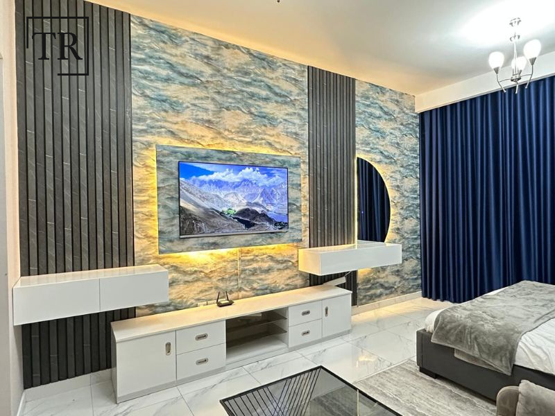 Furnished | Prime Location | Single Cheque Only