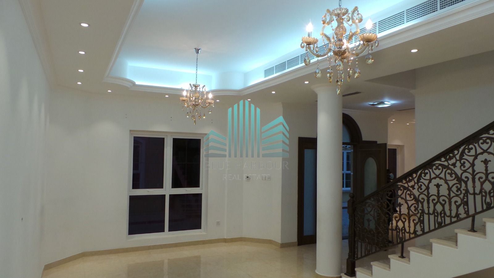 READY TO MOVE | WELL MAINTAINED AND WIH SHARED POOL