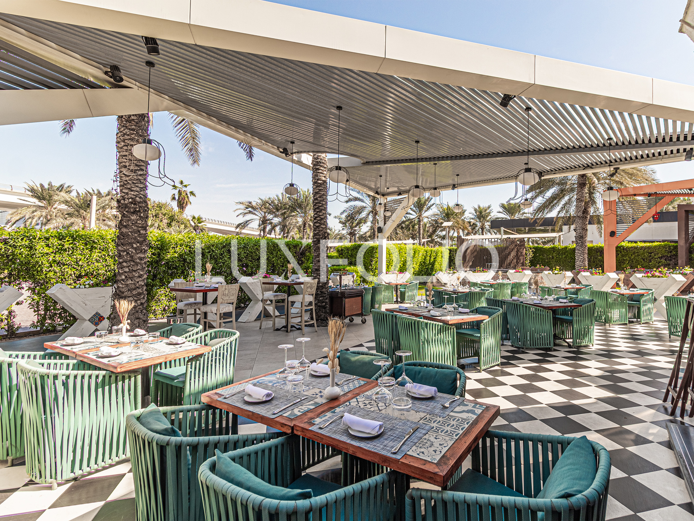 5 Star Hotel Restaurant | Prime Airport Location