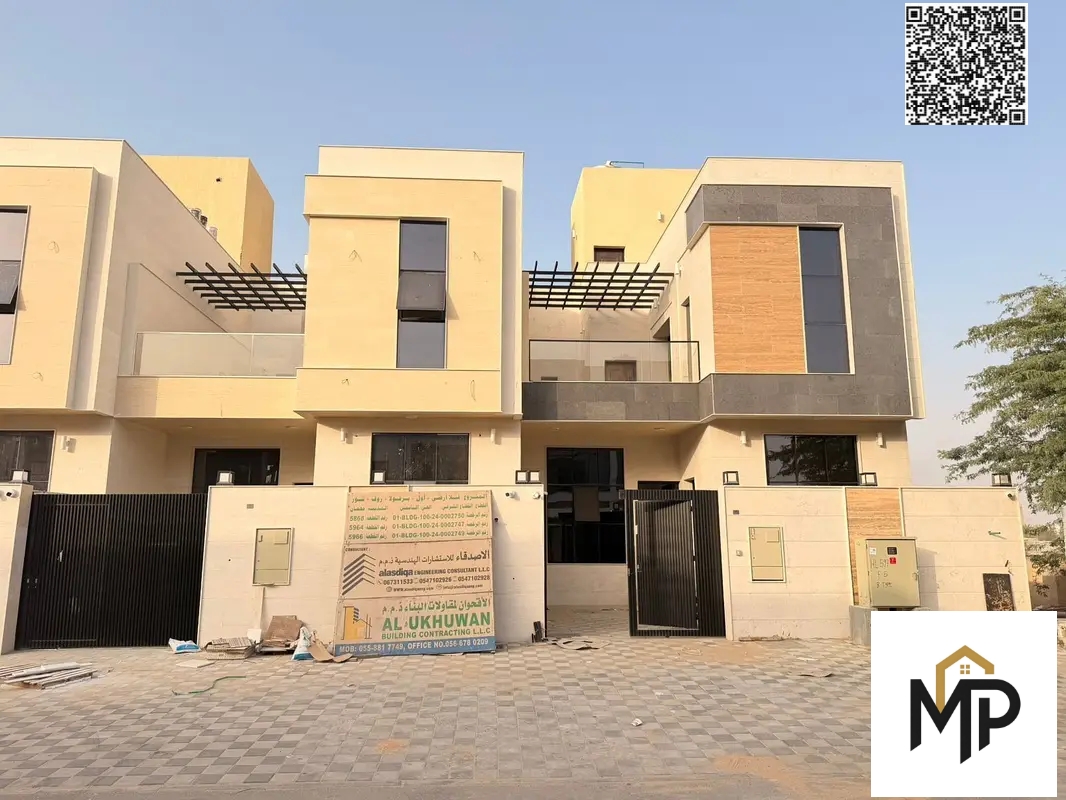 The price includes registration fees. A superb townhouse, consisting of 4 master bedrooms with built-in wardrobes and a deck, is now for sale in a pre