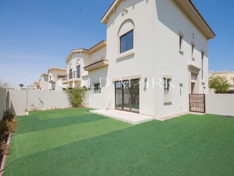 End Unit | Well Maintained | Vacant Soon
