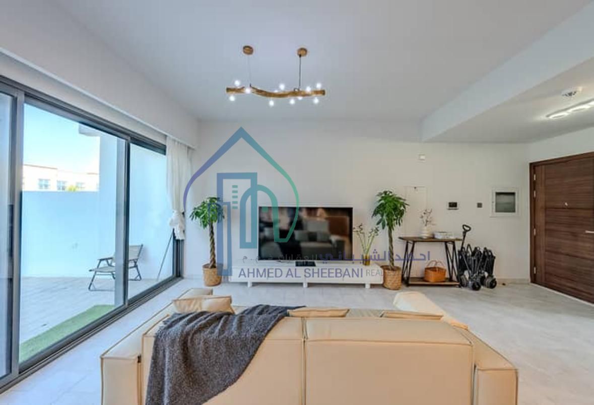 3BR + Maid Villa | Prime Single Row | Park Facing