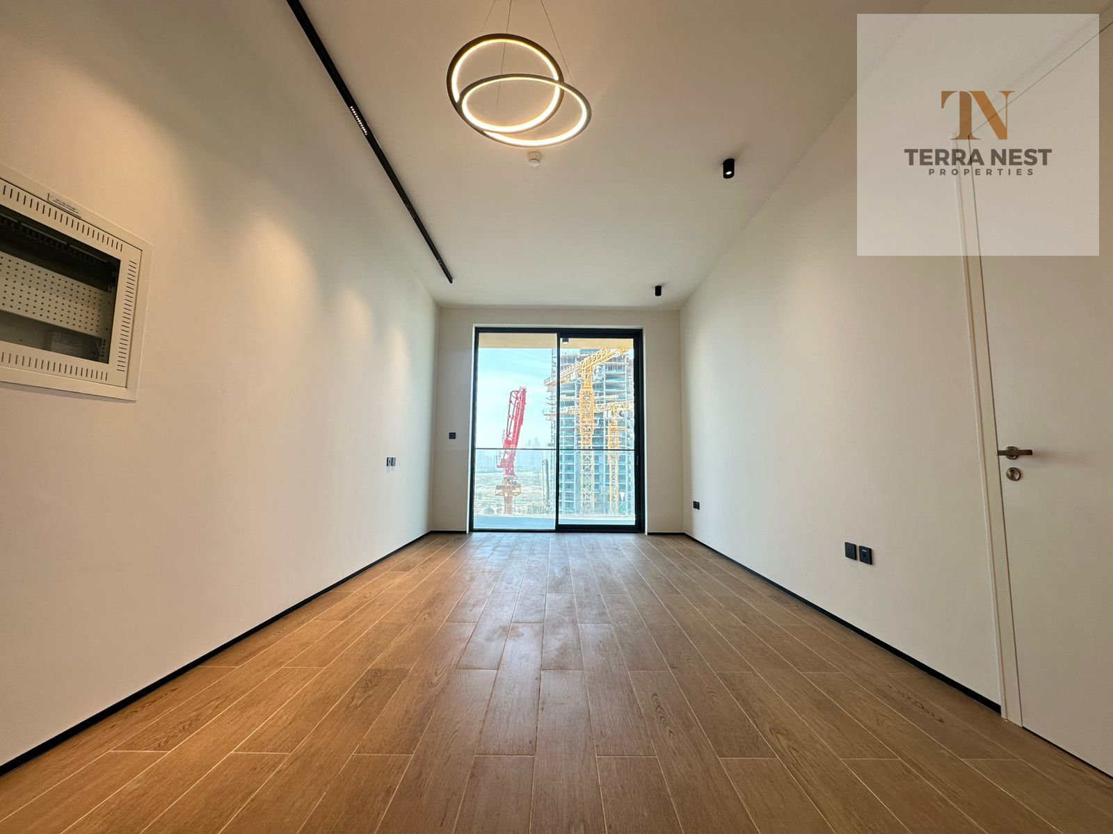 SEPARATE LAUNDRY | NEAR TO EXIT / ENTRANCE | BRAND NEW 1 BR | EQUIPPED KITCHEN