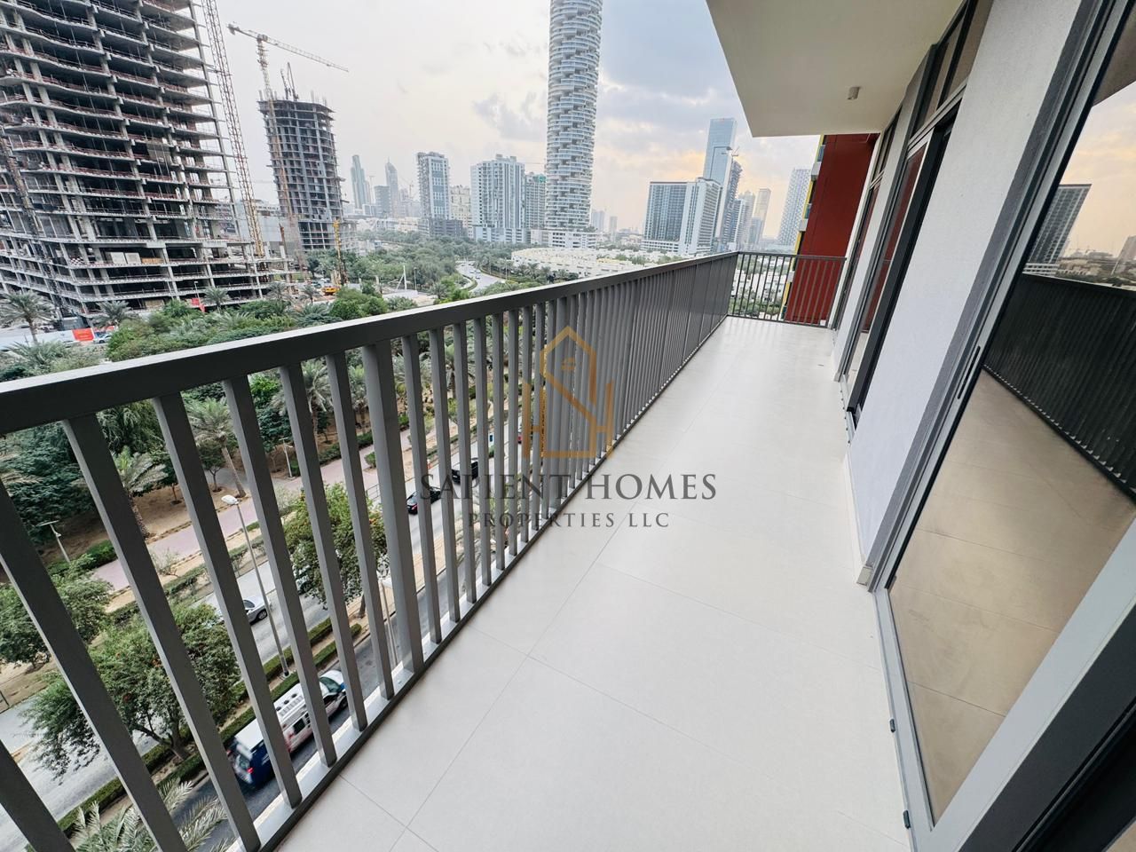 Spacious & Elegant | Modern Fitted Kitchen | Premium Finish