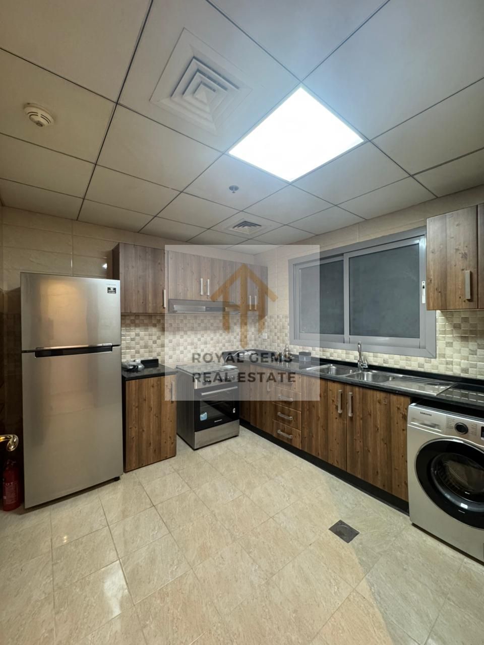 Spacious 1Bedroom Apartment with attractive Price with parking