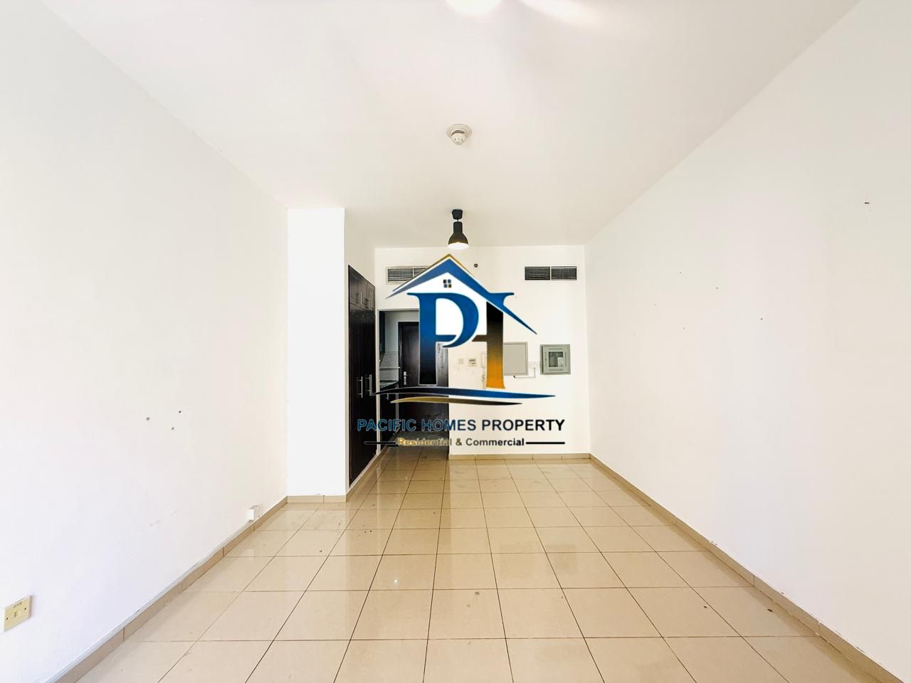 CLOSE TO PARK LUXURY STUDIO WITH GYM POOL