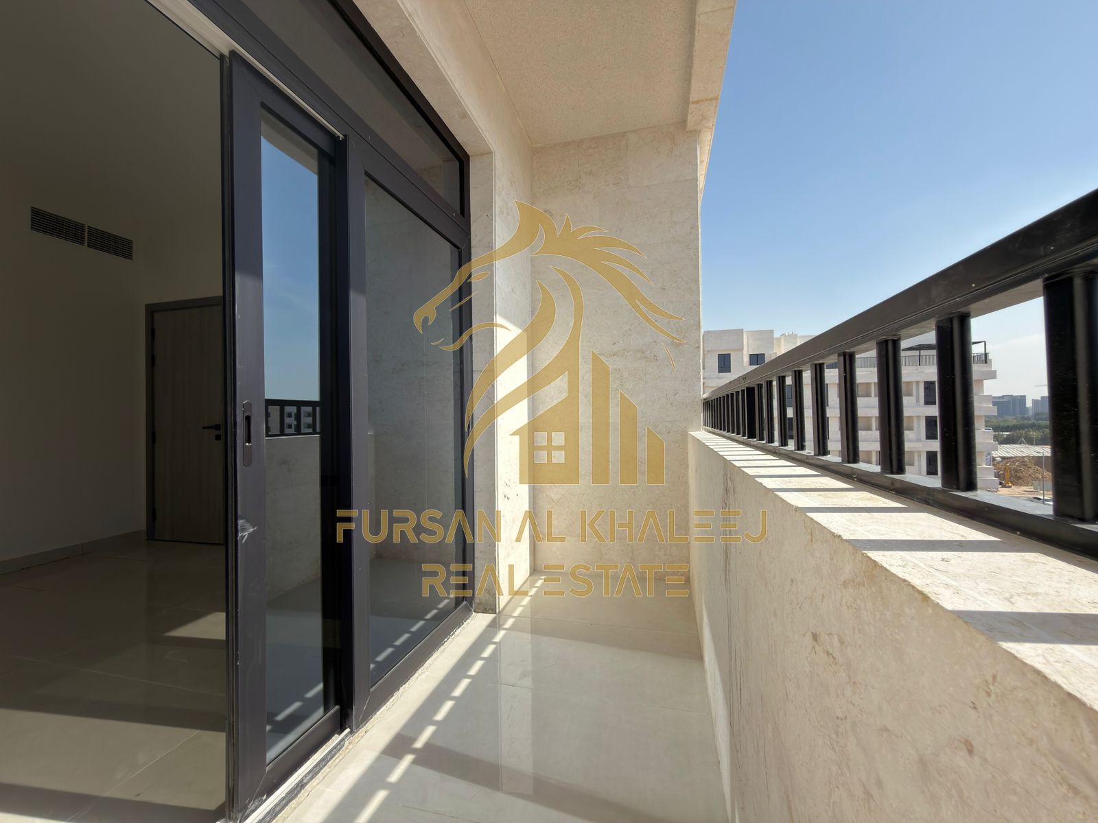 Brand New | Family Friendly | Direct Access to Airport and E311 Road