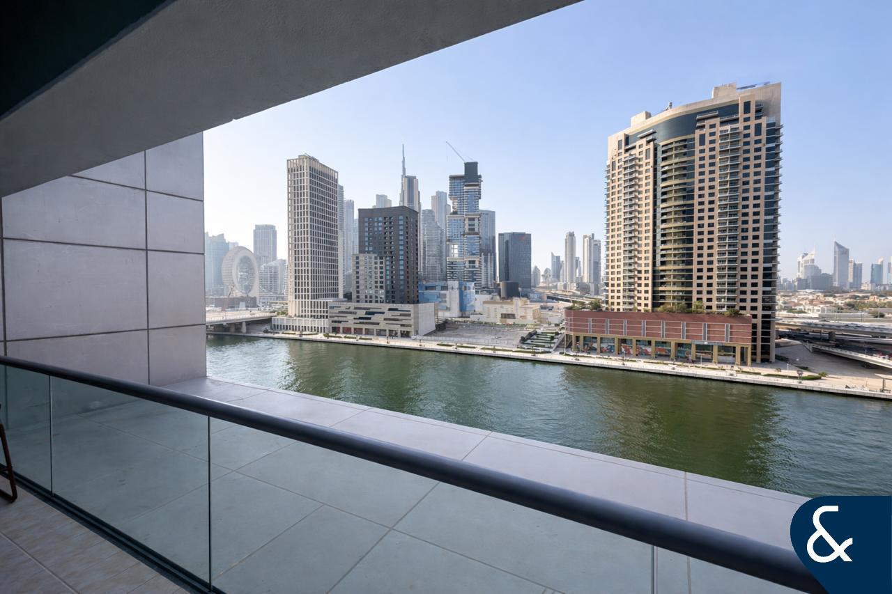 1100sqft | 1BHK | Canal and Burj Khalifa View