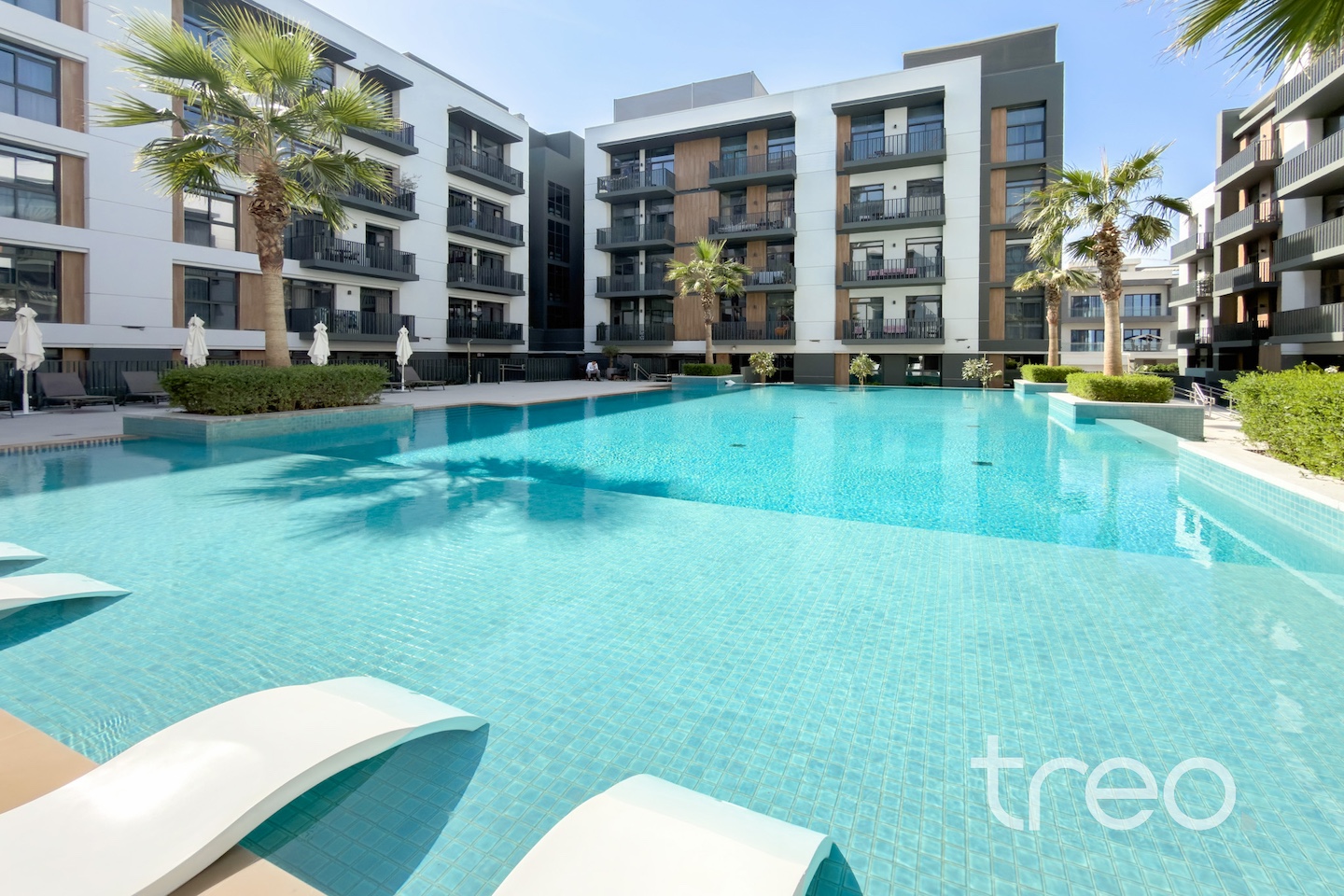 Vacant Now | Fully Furnished | 12 Cheques