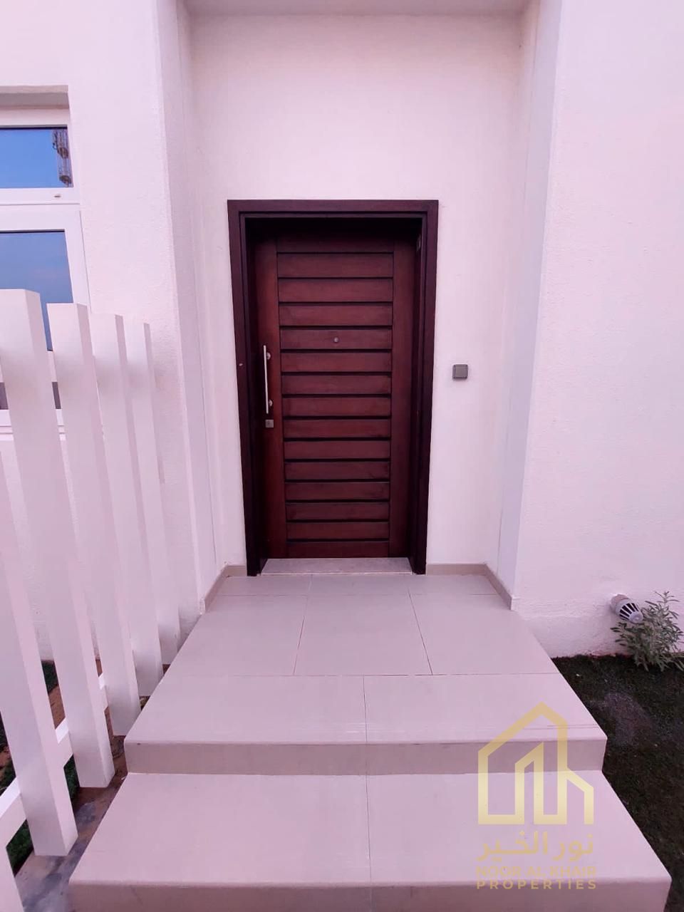 Vacant | Corner | Near Pool | 3+Maid