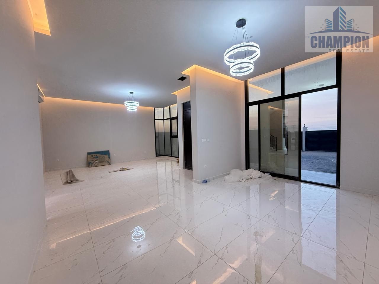 Spacious 4br at main streat just for 250k