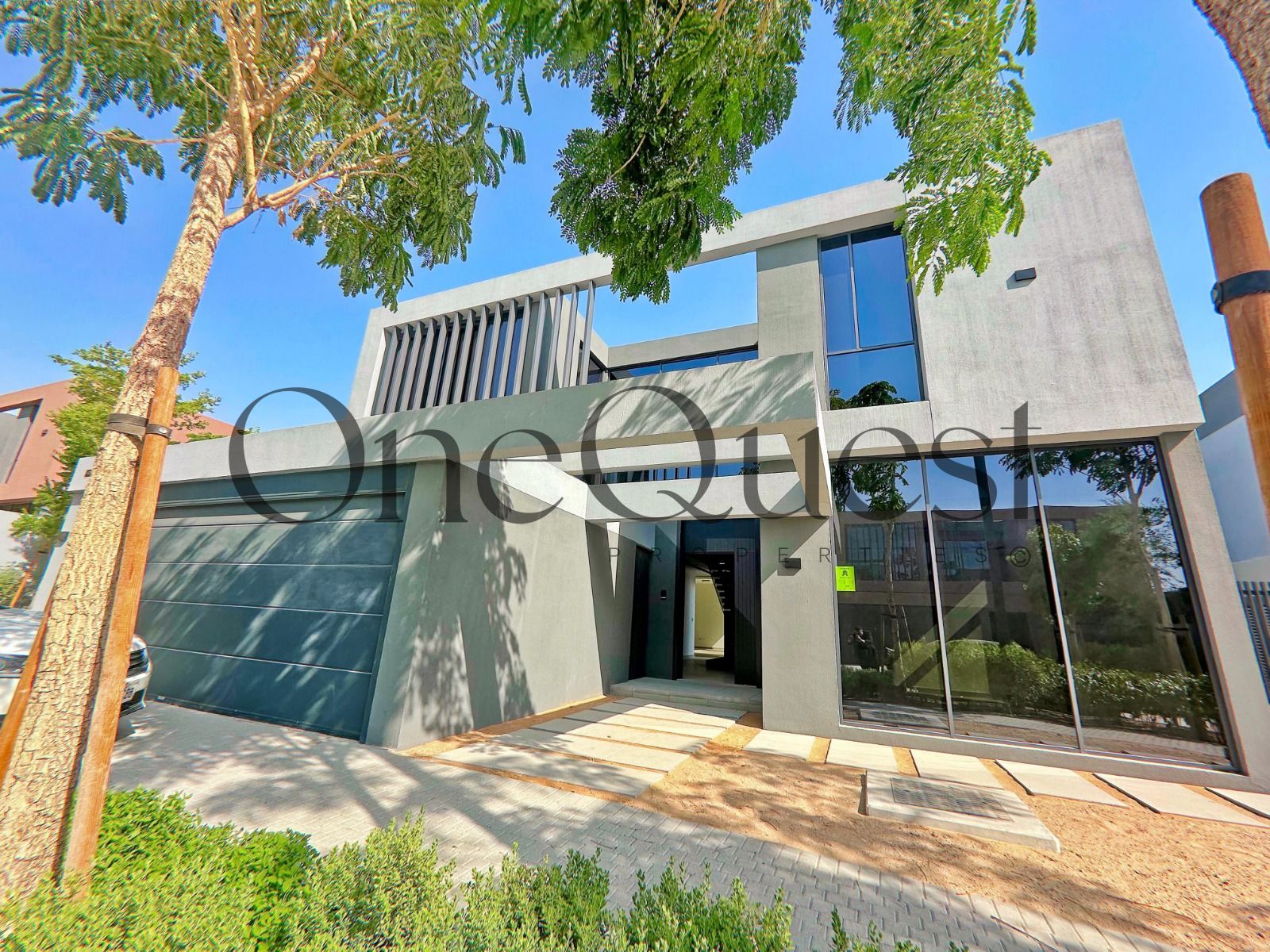 4 BR CORNER VILLA WITH BIG PLOT FIRST TENANT
